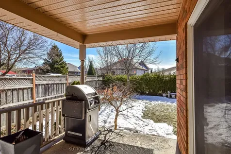 39 Player Drive Barrie ON L4M 6W5