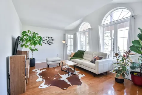 39 Player Drive Barrie ON L4M 6W5