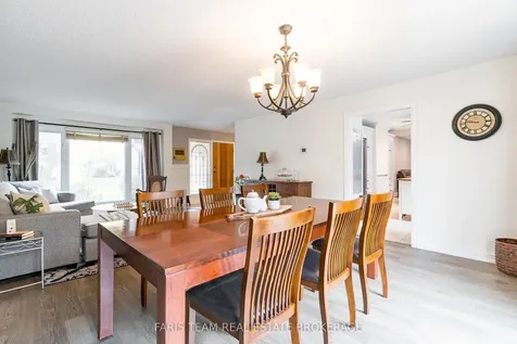 27 Garrett Crescent Barrie ON L4M 5K7