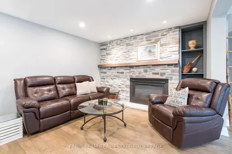 27 Garrett Crescent Barrie ON L4M 5K7