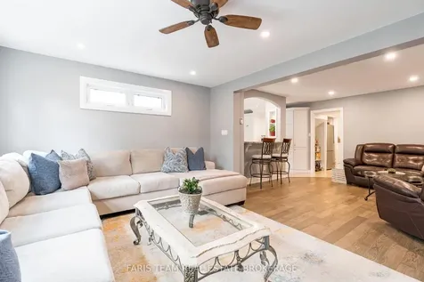 27 Garrett Crescent Barrie ON L4M 5K7