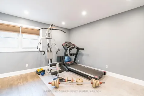 27 Garrett Crescent Barrie ON L4M 5K7