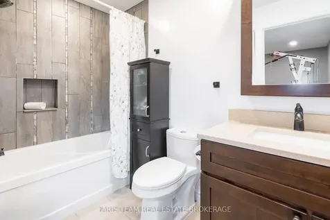 27 Garrett Crescent Barrie ON L4M 5K7