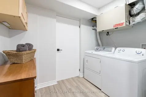 27 Garrett Crescent Barrie ON L4M 5K7