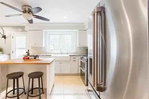 27 Garrett Crescent Barrie ON L4M 5K7