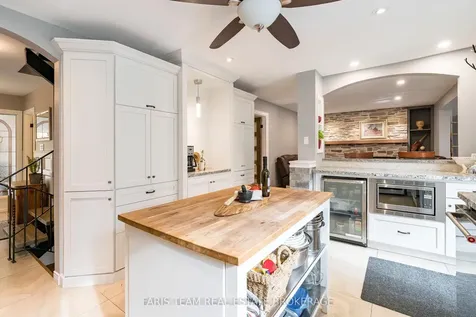 27 Garrett Crescent Barrie ON L4M 5K7