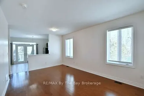 11 Savannah Crescent Wasaga Beach ON L9Z 0E7