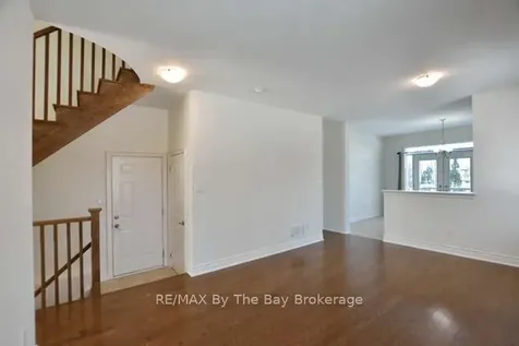 11 Savannah Crescent Wasaga Beach ON L9Z 0E7