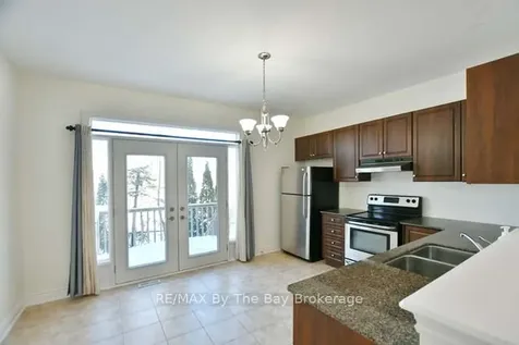 11 Savannah Crescent Wasaga Beach ON L9Z 0E7