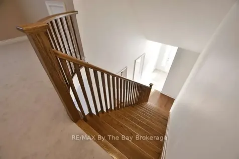11 Savannah Crescent Wasaga Beach ON L9Z 0E7