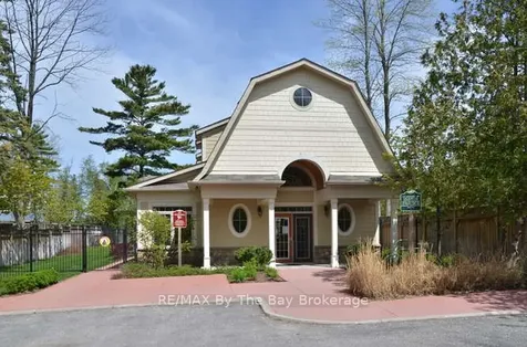11 Savannah Crescent Wasaga Beach ON L9Z 0E7