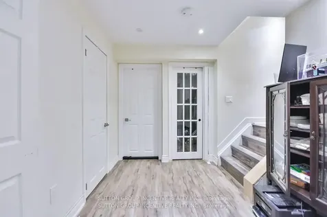 52 Elmbrook Drive Barrie ON L4N 0Z1