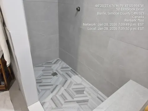 52 Elmbrook Drive Barrie ON L4N 0Z1