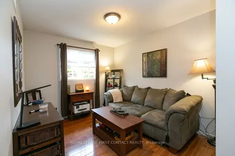 28 Hewitt Place Barrie ON L4M 7B3