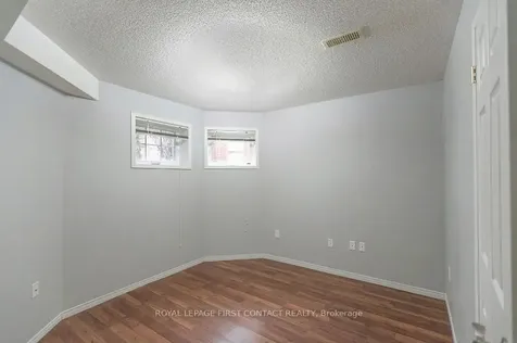 28 Hewitt Place Barrie ON L4M 7B3