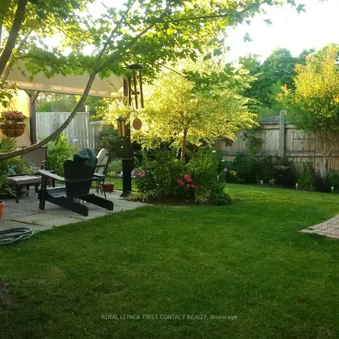 28 Hewitt Place Barrie ON L4M 7B3