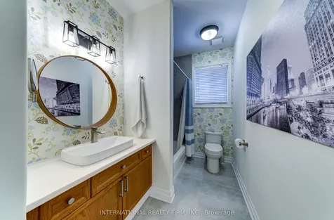 20 Prince William Way Barrie ON L4N 0Y9