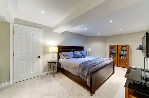 20 Prince William Way Barrie ON L4N 0Y9