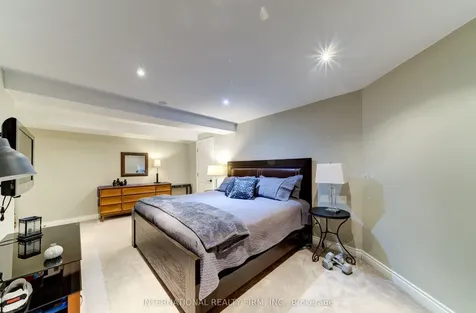 20 Prince William Way Barrie ON L4N 0Y9