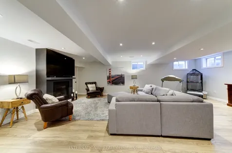 20 Prince William Way Barrie ON L4N 0Y9