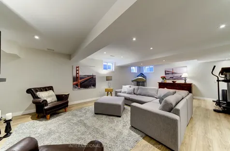 20 Prince William Way Barrie ON L4N 0Y9