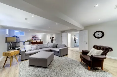 20 Prince William Way Barrie ON L4N 0Y9