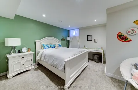 20 Prince William Way Barrie ON L4N 0Y9