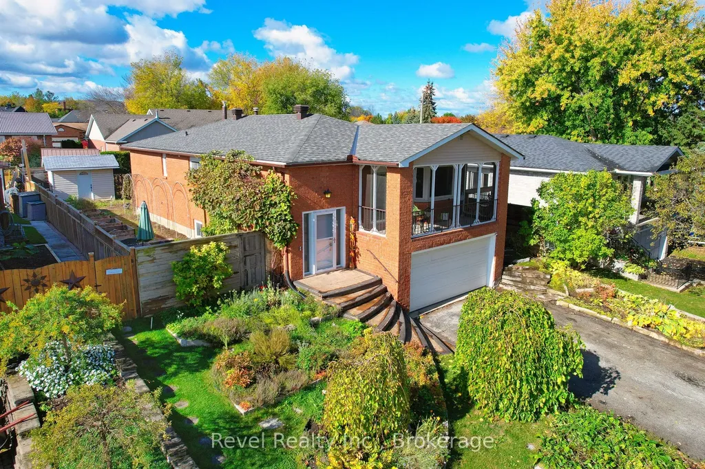 4 Teskey Court Collingwood ON L9Y 4R9