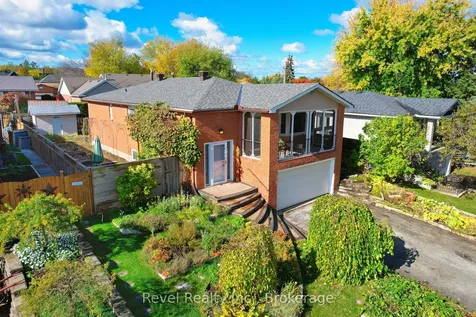 4 Teskey Court Collingwood ON L9Y 4R9