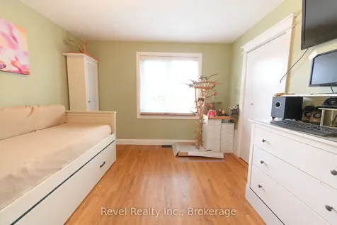 4 Teskey Court Collingwood ON L9Y 4R9