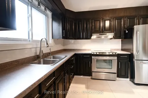 4 Teskey Court Collingwood ON L9Y 4R9
