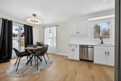 11 Barwick Drive Barrie ON L4N 6Z7