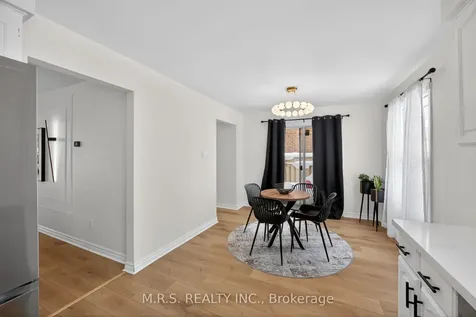 11 Barwick Drive Barrie ON L4N 6Z7