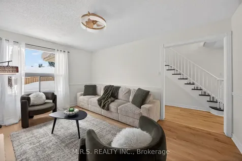 11 Barwick Drive Barrie ON L4N 6Z7