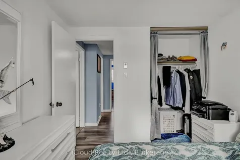 39 Corbett Drive Barrie ON L4M 5S9