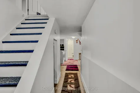 39 Corbett Drive Barrie ON L4M 5S9