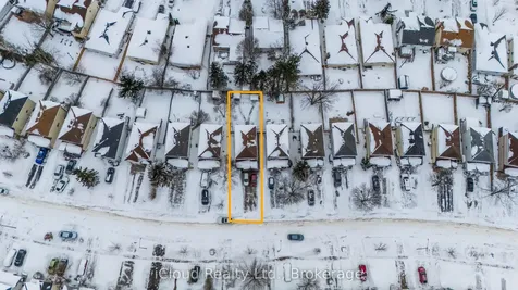 39 Corbett Drive Barrie ON L4M 5S9