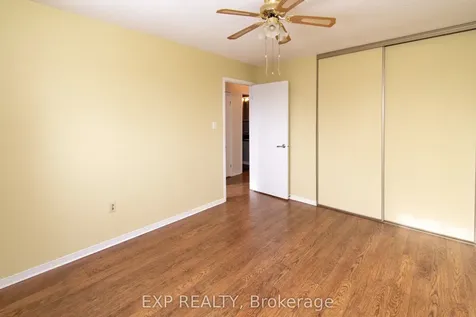 33 Knicely Road Barrie ON L4N 6V3