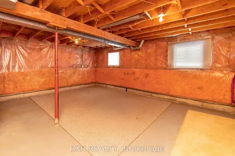 33 Knicely Road Barrie ON L4N 6V3