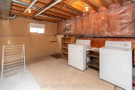 33 Knicely Road Barrie ON L4N 6V3