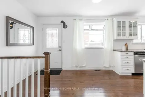 6 Deerpark Drive Barrie ON L4M 4W9