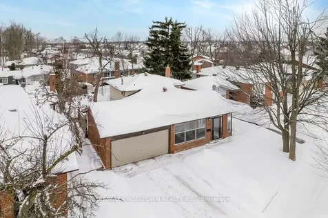 6 Deerpark Drive Barrie ON L4M 4W9