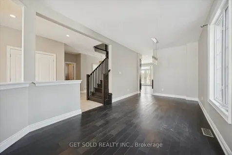 35 Marta Crescent Barrie ON L4N 3N6