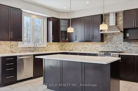 35 Marta Crescent Barrie ON L4N 3N6