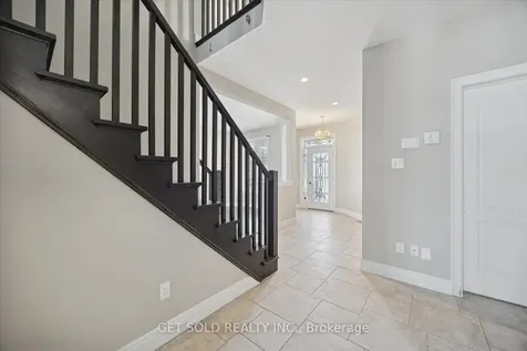 35 Marta Crescent Barrie ON L4N 3N6