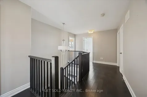 35 Marta Crescent Barrie ON L4N 3N6