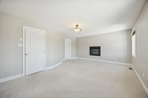 35 Marta Crescent Barrie ON L4N 3N6