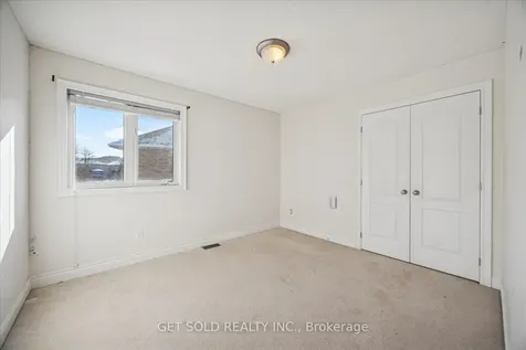 35 Marta Crescent Barrie ON L4N 3N6