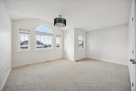 35 Marta Crescent Barrie ON L4N 3N6