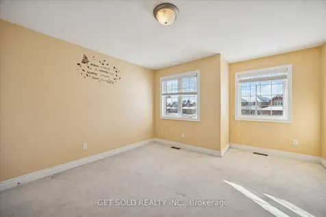 35 Marta Crescent Barrie ON L4N 3N6